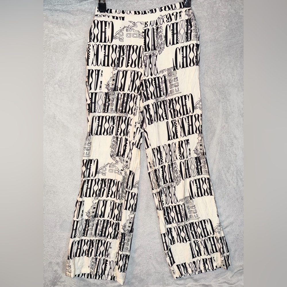 LuLumari Pants Women’s Size Medium Cream‎ & Black Newspaper Print Pull On EUC